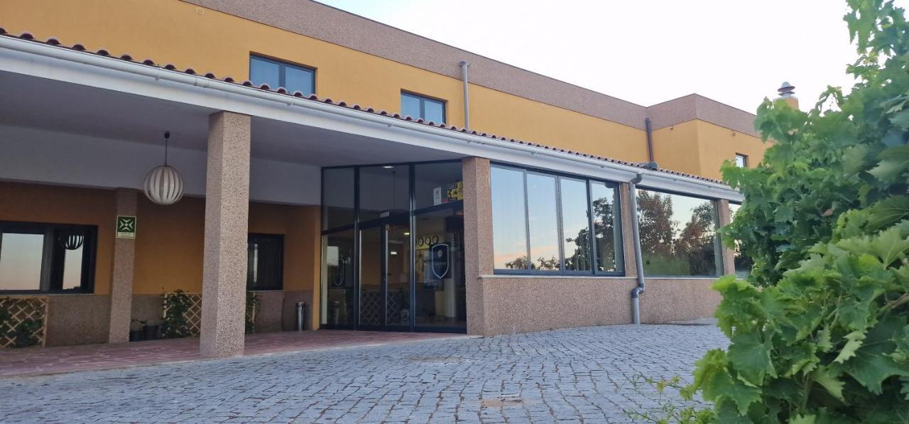 Hotel Vila Raia Idanha-a-Nova Exteriör bild